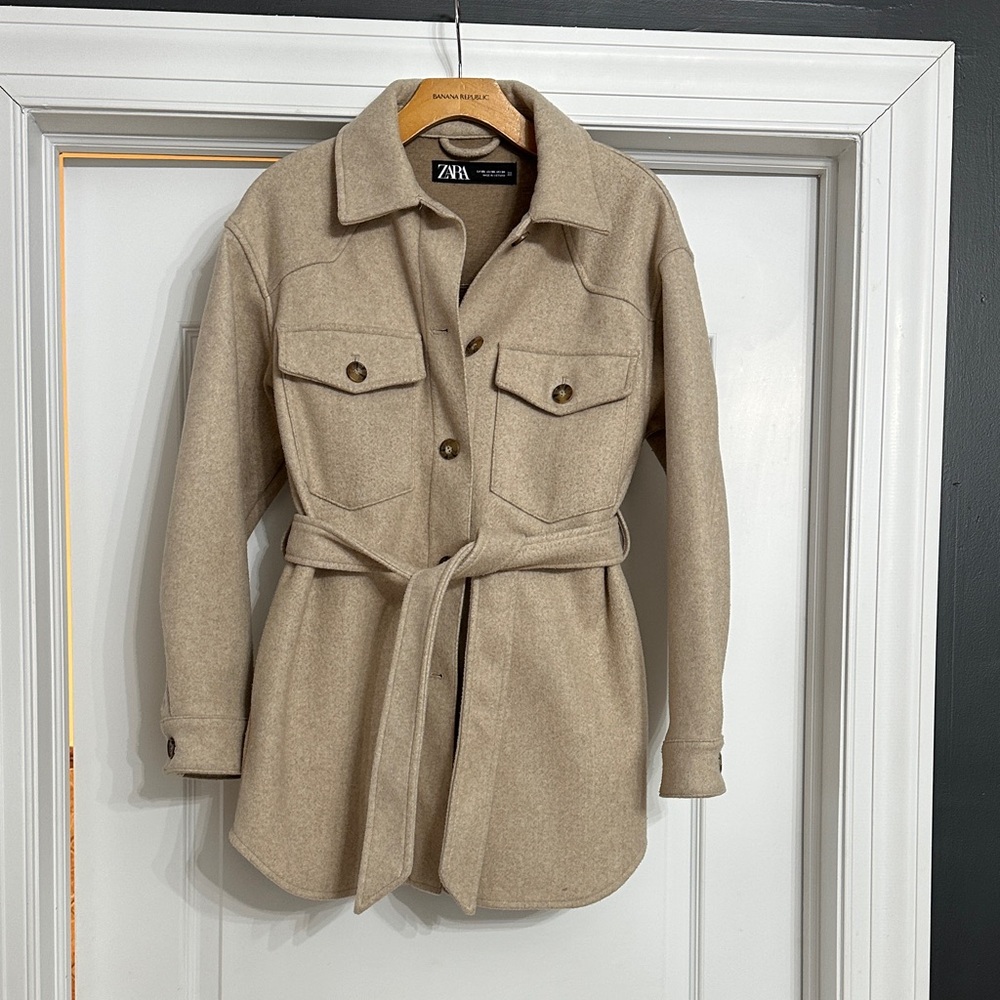 Zara Women's Beige Utility Jacket with Belt
